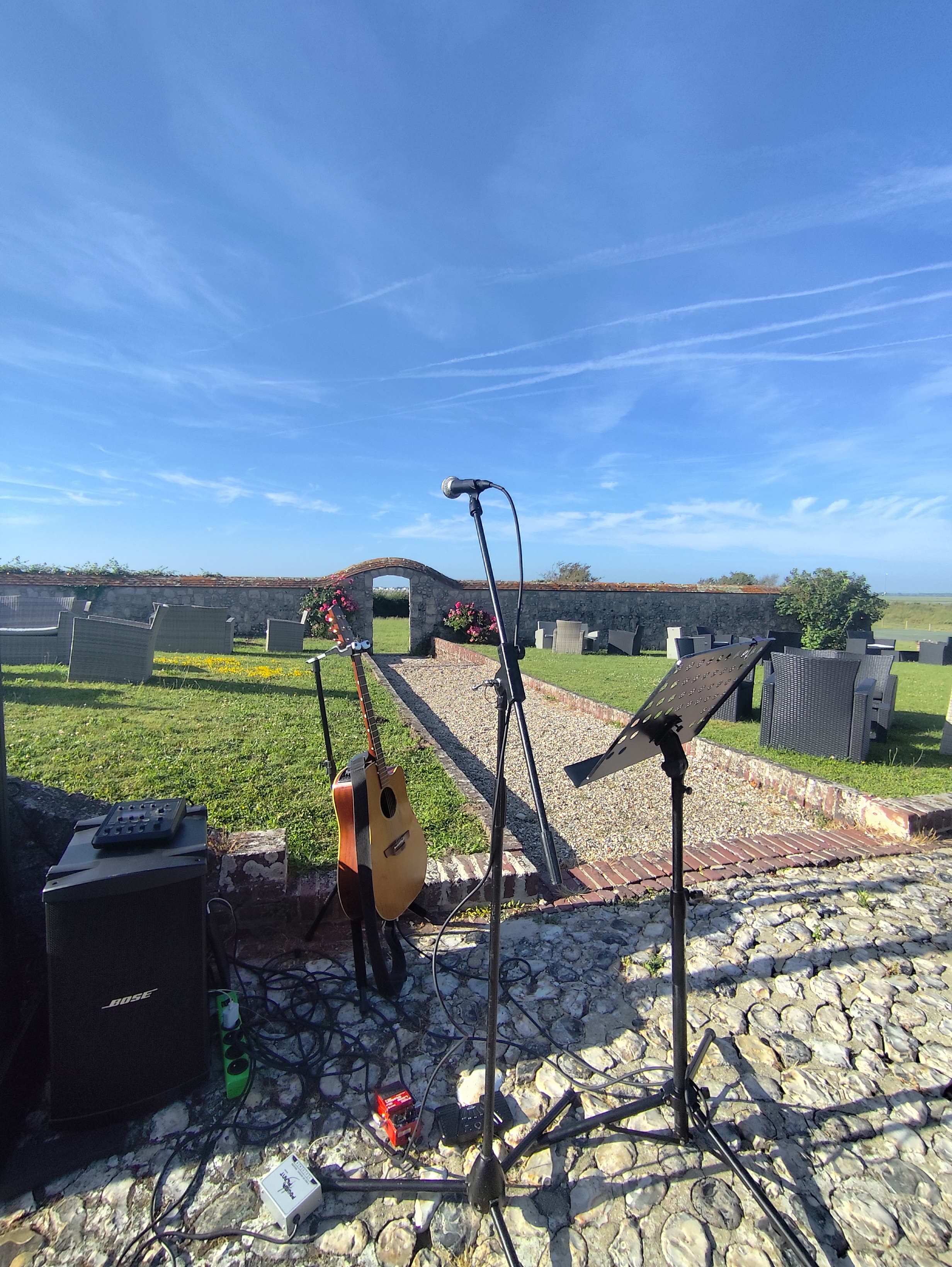 Moment musical pendant une réception de mariage